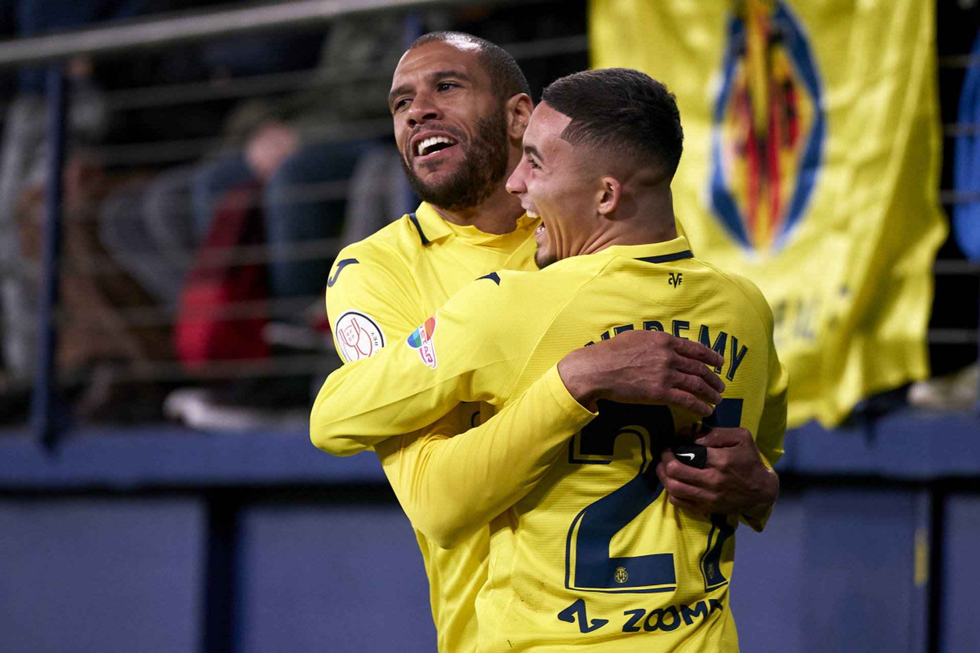 包含比利亚雷亚尔在主场战胜埃瓦尔豪取三分的词条