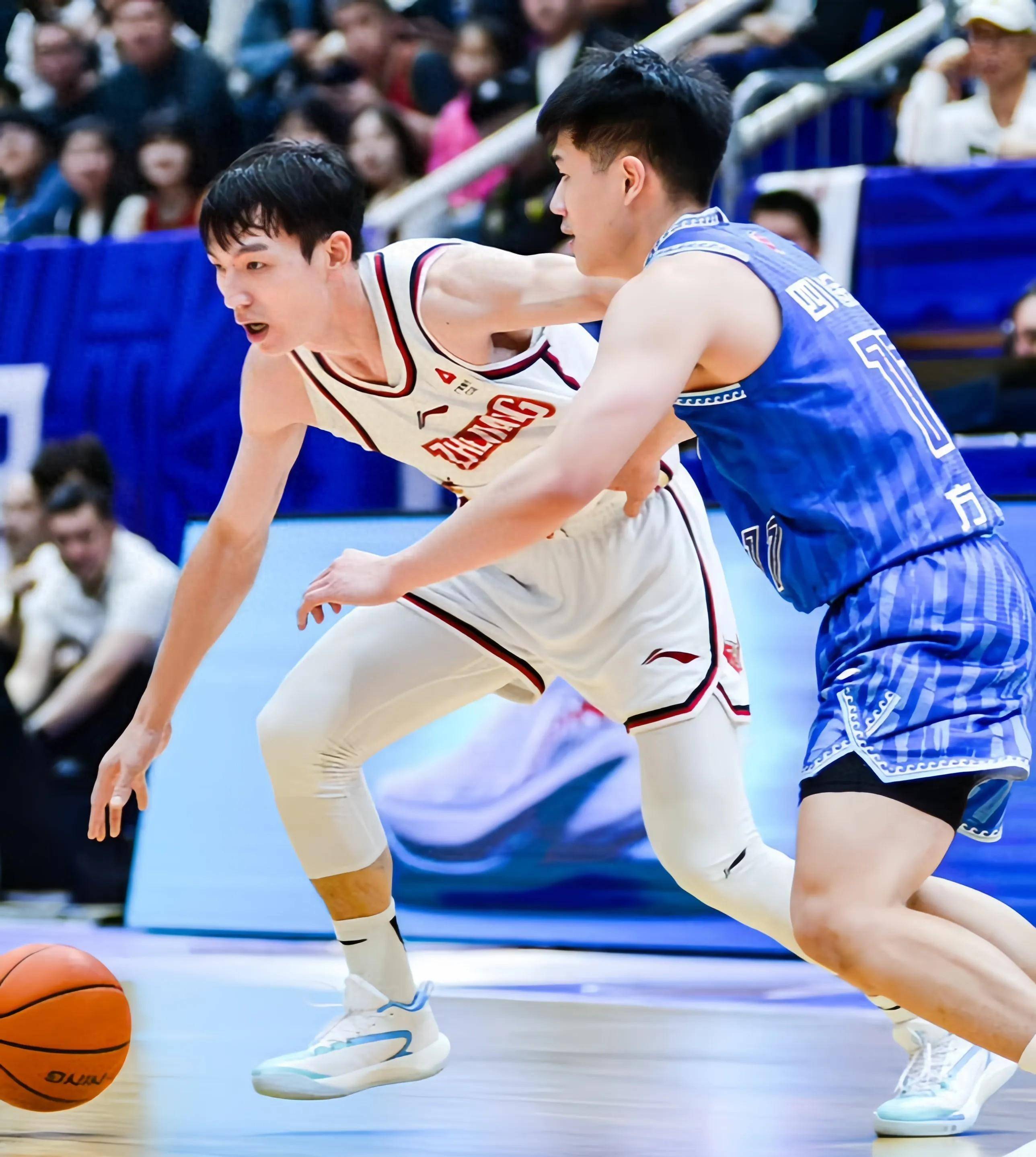 外籍球员大放异彩，助力球队晋级的简单介绍