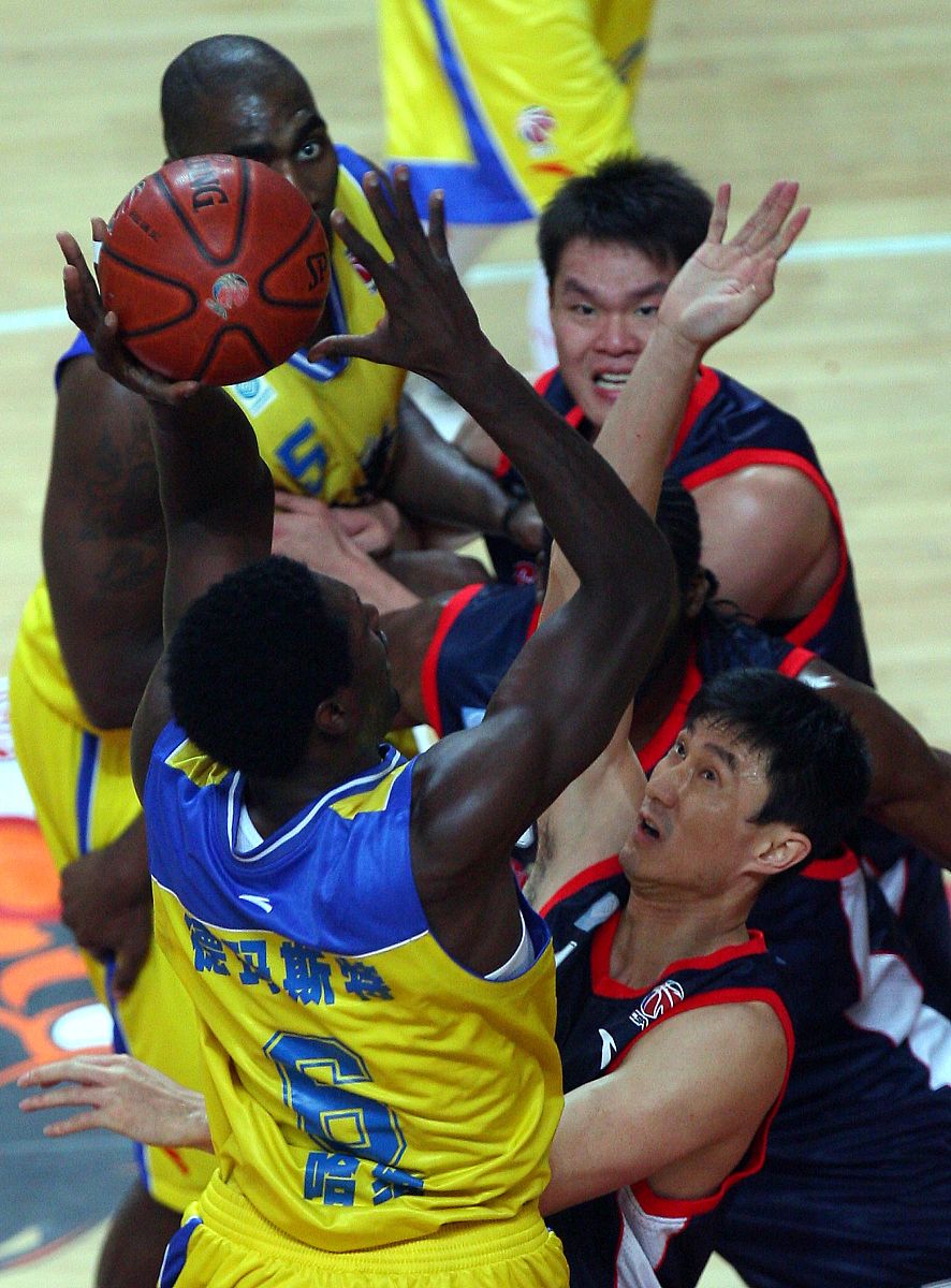 比赛节奏快速激烈，场面异常精彩的简单介绍