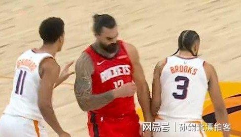 包含深圳队险胜勇士，霍勒迪点燃赛场的词条