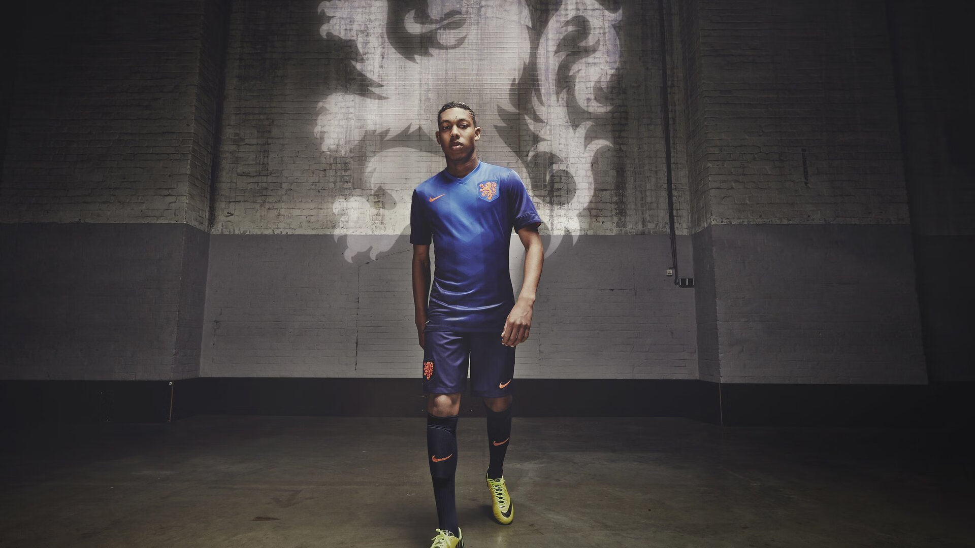 伊萨克完美爆发引领战术革命，挪威式足球哲学全面压制佛罗伦萨